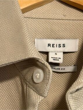 Reiss Men’s Beige Textured Button-Down Shirt